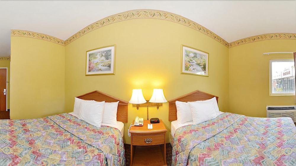 Econo Lodge Louisville Airport Kültér fotó