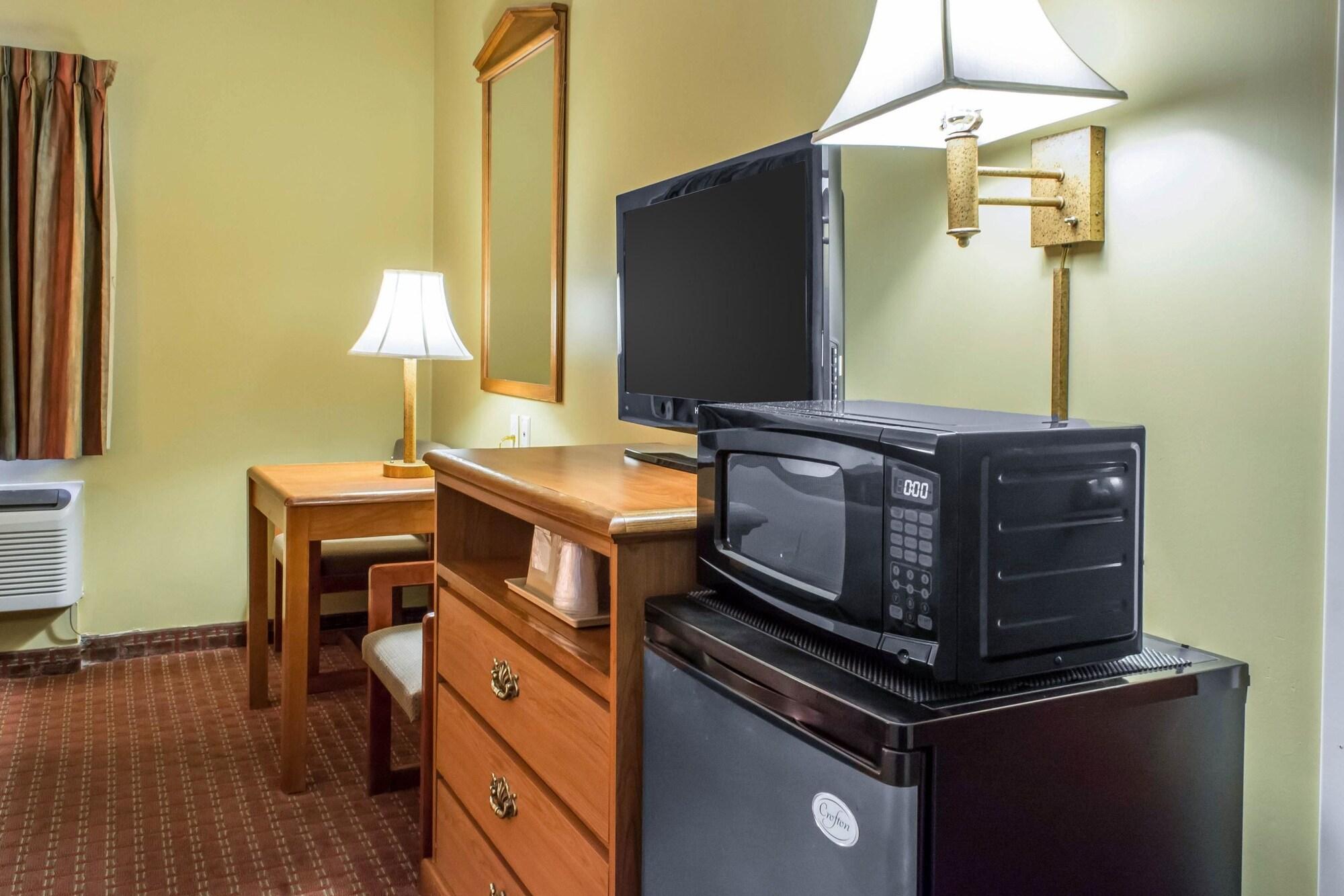 Econo Lodge Louisville Airport Kültér fotó