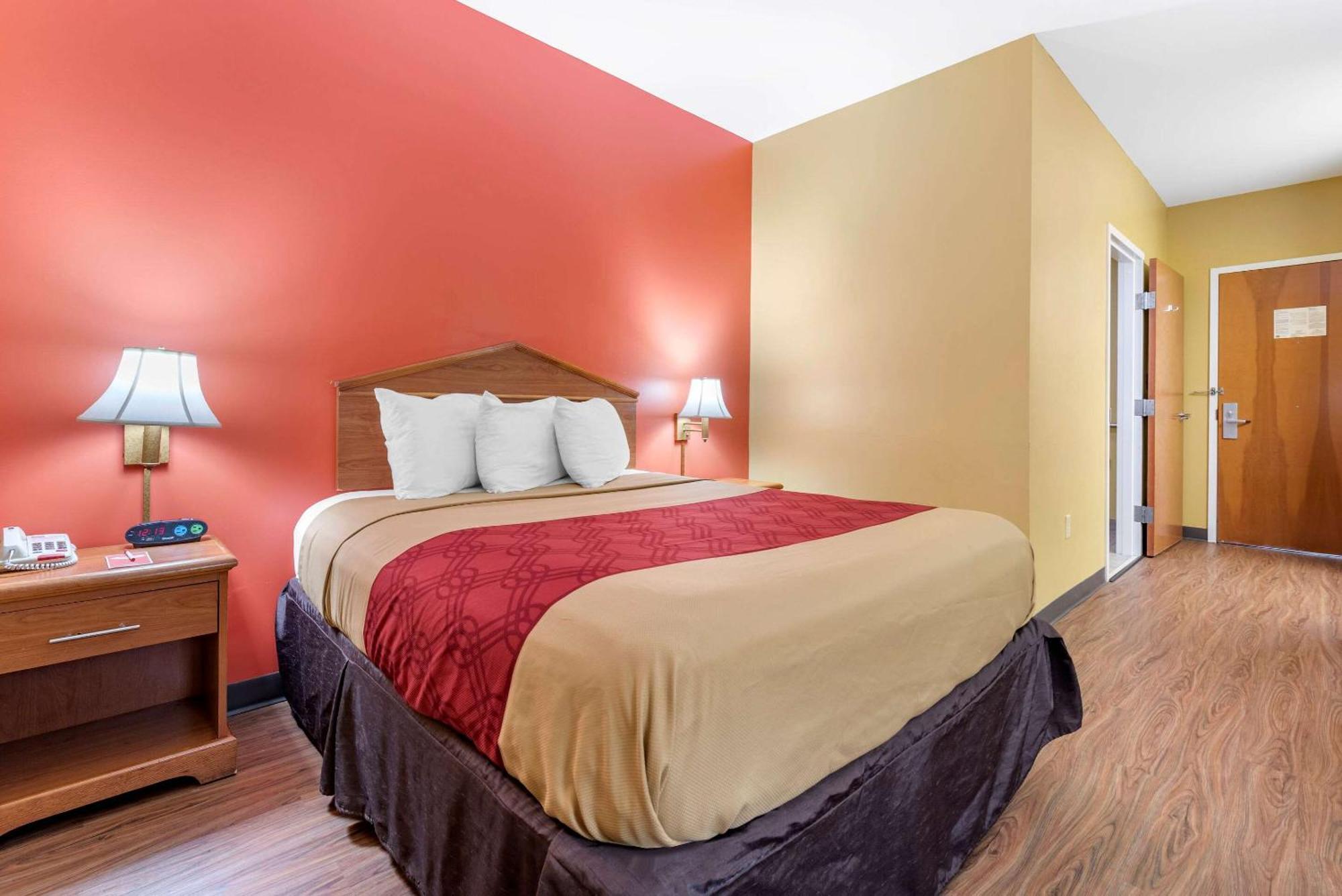 Econo Lodge Louisville Airport Kültér fotó